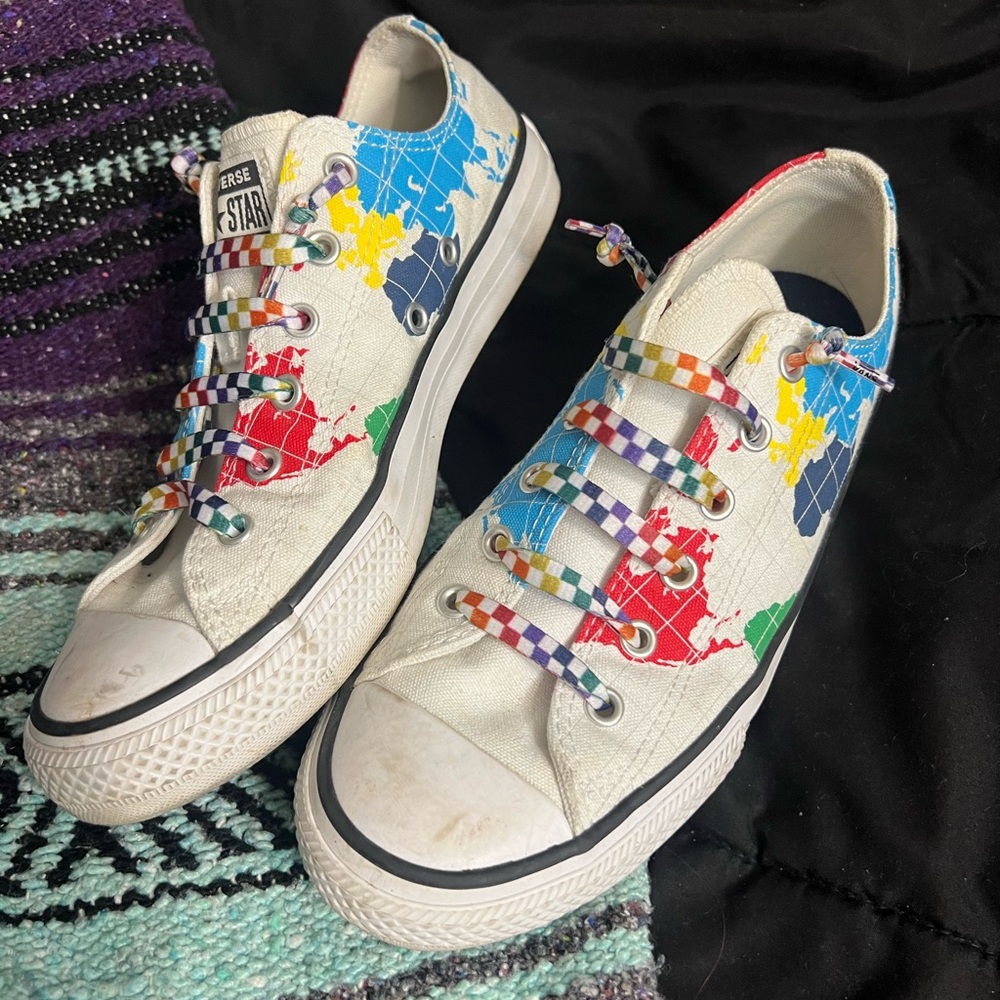 World Map Converse Chuck Taylor